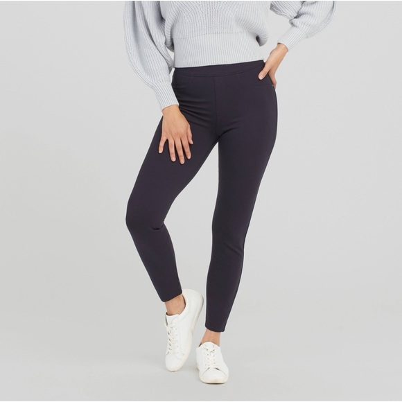 SPANX Pants - NWT SPANX M the perfect black pant, ankle 4 pocket skinny in ponte